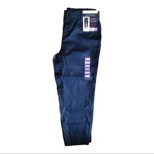 New With Tag Classic Sateen Capris Wrinkles